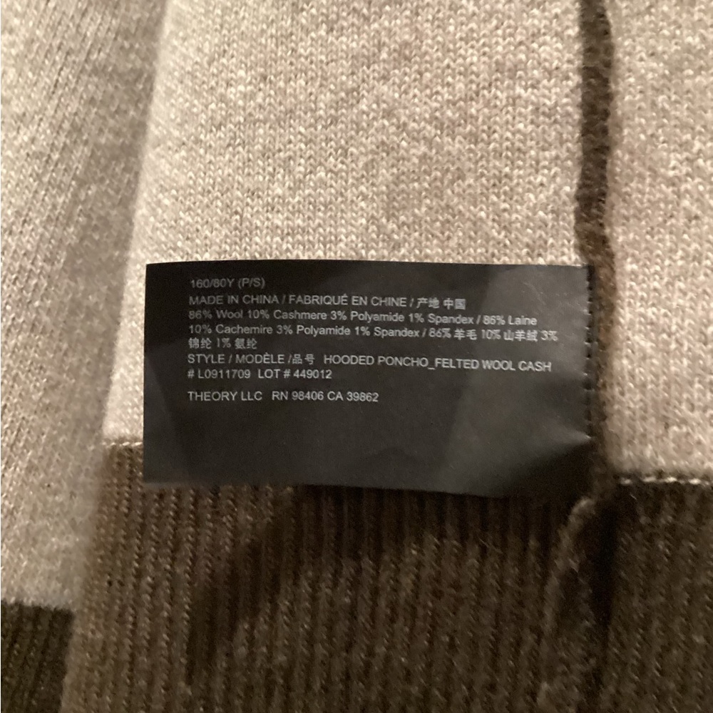 Theory Poncho - Picture 12 of 14